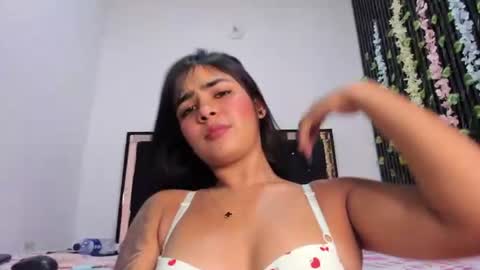 Snapshot of evangeline_sweet4 chatting on 06-10-26, 07:57 EVANGELINE online show from 06-10-26, 07:57