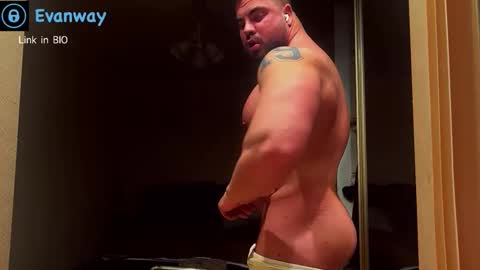 EvanHOTi online show from 03-08-26, 08:45