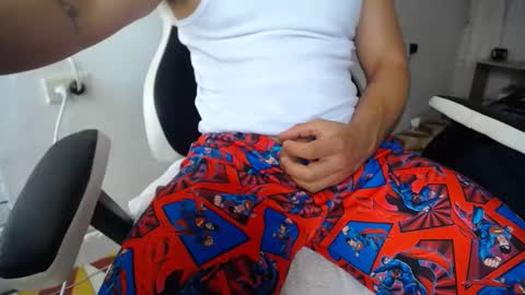 Snapshot of evans_king chatting on 03-01-25, 12:23 Evan online show from 03-01-25, 12:23