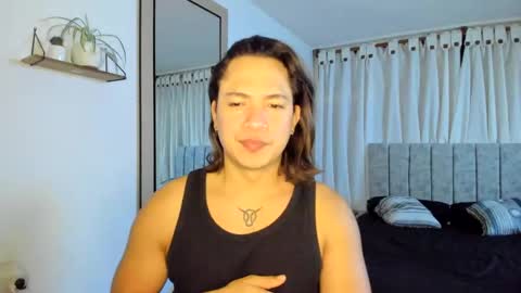 Snapshot of evans_king chatting on 03-08-25, 09:28 Evan online show from 03-08-25, 09:28