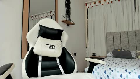 Evan online show from 11-03-25, 02:07