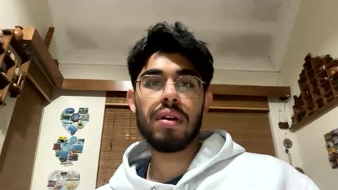 Snapshot of evansjacob chatting on 10-02-25, 09:00 evansjacob online show from 10-02-25, 09:00