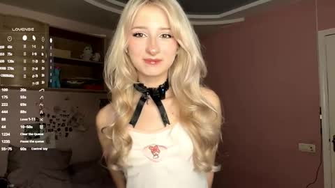 Eva online show from 10-31-25, 07:20