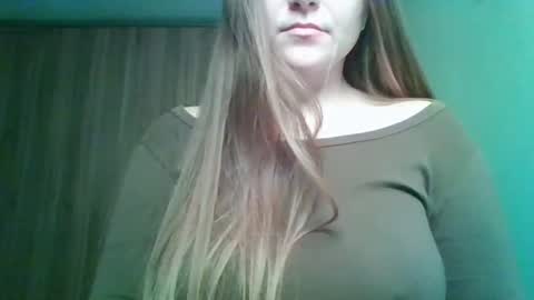 evasapples2026 online show from 03-22-26, 09:40