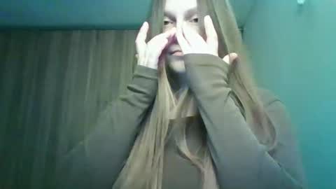 evasapples2026 online show from 03-26-26, 10:04