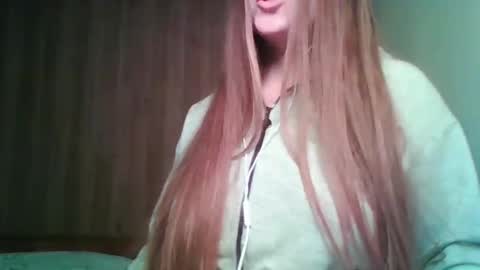 evasapples2026 online show from 04-16-26, 07:58