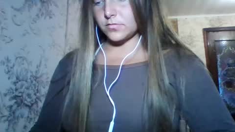 Snapshot of evasapples2026 chatting on 07-19-26, 03:49 evasapples2026 online show from 07-19-26, 03:49