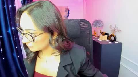 Snapshot of evasarazardje chatting on 12-17-25, 04:18 evasarazardje online show from 12-17-25, 04:18