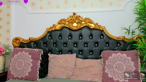 Snapshot of evasinclairr chatting on 04-21-26, 03:57 evasinclairr online show from 04-21-26, 03:57