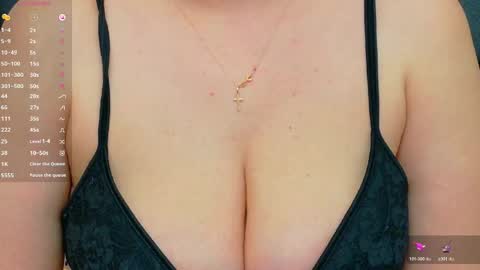 Snapshot of evasinclairr chatting on 04-30-26, 02:51 evasinclairr online show from 04-30-26, 02:51