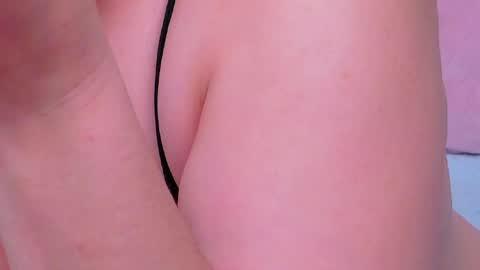 Snapshot of evasinclairr chatting on 05-07-26, 05:02 evasinclairr online show from 05-07-26, 05:02
