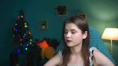 Snapshot of evathopson chatting on 12-08-24, 03:13 Eva next stream - - 1600 UTC2000 online show from 12-08-24, 03:13