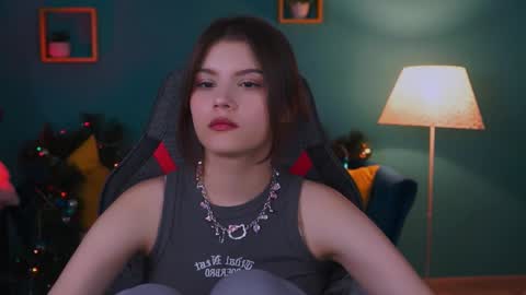 Snapshot of evathopson chatting on 01-14-25, 03:04 Eva next stream - - 1600 UTC2000 online show from 01-14-25, 03:04