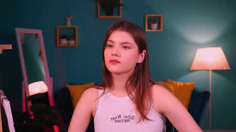 Snapshot of evathopson chatting on 02-09-25, 03:45 Eva next stream - - 1600 UTC2000 online show from 02-09-25, 03:45