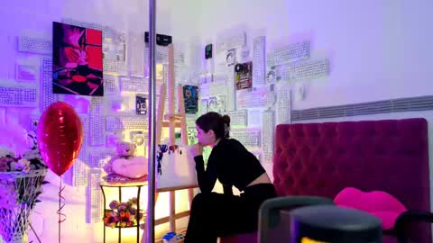 Snapshot of evathopson chatting on 02-13-25, 12:21 Eva next stream - - 1600 UTC2000 online show from 02-13-25, 12:21