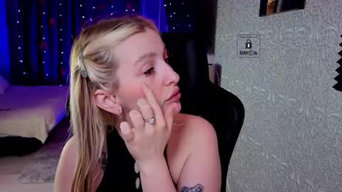 Snapshot of evavibe chatting on 02-09-26, 06:12 evavibe online show from 02-09-26, 06:12