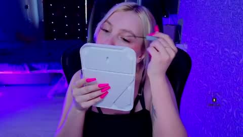 evavibe online show from 03-30-26, 05:52