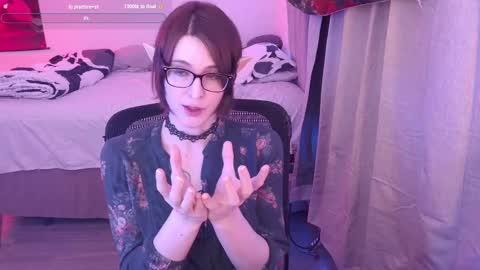 Snapshot of evavivi59 chatting on 02-22-25, 01:55 Vivi online show from 02-22-25, 01:55