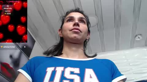 Snapshot of evawilliams_ chatting on 01-25-25, 02:25 Eva online show from 01-25-25, 02:25
