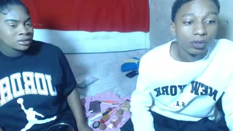 Snapshot of evaxemma chatting on 06-21-26, 10:56 Eva And Emmanuel online show from 06-21-26, 10:56