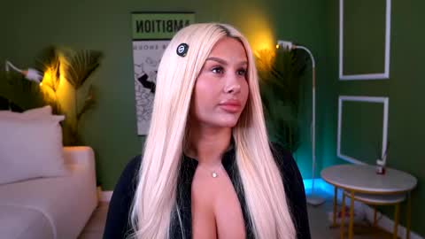 Eva online show from 04-13-26, 08:53