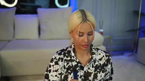 Snapshot of evazane chatting on 07-27-26, 12:01 Eva online show from 07-27-26, 12:01