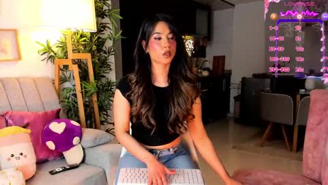 Snapshot of eveekendal_ chatting on 09-28-25, 10:37  Eve  online show from 09-28-25, 10:37