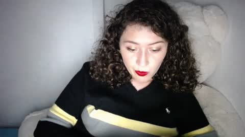 Snapshot of evelin97 chatting on 04-03-26, 11:47 evelin97 online show from 04-03-26, 11:47