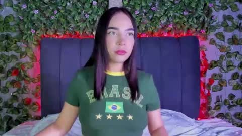 E V E L I N online show from 10-21-25, 12:44