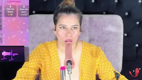 evelin belen1 online show from 04-13-26, 11:27