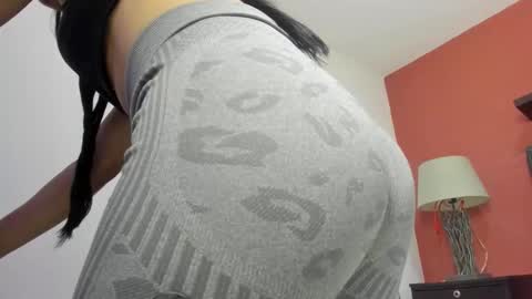 BELLA online show from 02-18-26, 12:12