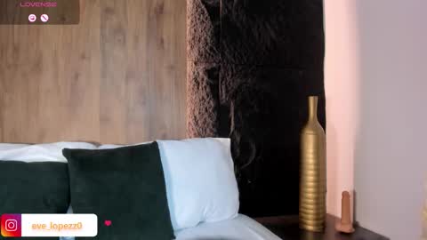 E V E L I N online show from 02-06-26, 02:38