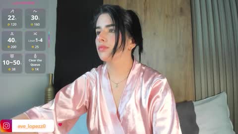 Snapshot of evelin_lopezz chatting on 03-03-26, 02:07 E V E L I N online show from 03-03-26, 02:07