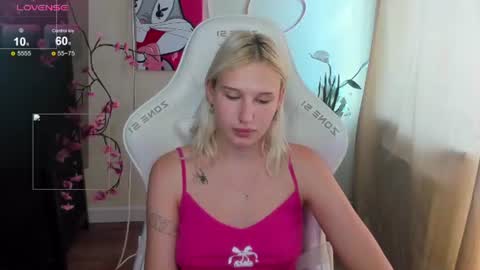 Snapshot of evelinalu chatting on 07-05-26, 04:41 Evelina online show from 07-05-26, 04:41