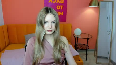 Snapshot of evelineamore chatting on 05-12-26, 08:44 Eveline online show from 05-12-26, 08:44