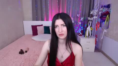 Snapshot of evelingills chatting on 06-18-26, 05:19 Evelin online show from 06-18-26, 05:19