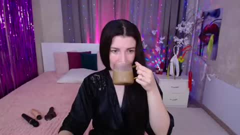 Snapshot of evelingills chatting on 07-20-26, 05:22 Evelin online show from 07-20-26, 05:22