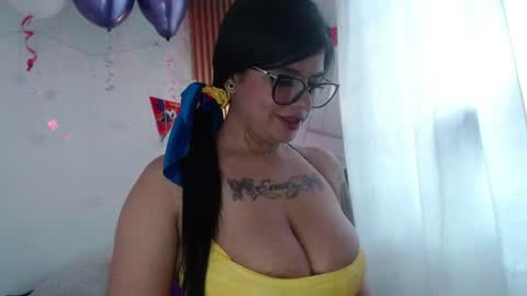 Snapshot of evelingjoyy chatting on 07-03-26, 04:35 evelingjoyy online show from 07-03-26, 04:35