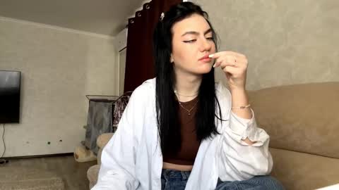 Snapshot of evelinkowski chatting on 02-22-26, 06:13 Sofia online show from 02-22-26, 06:13