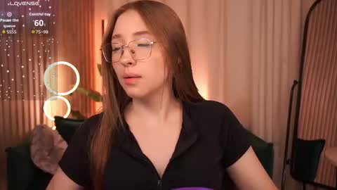 Snapshot of evelinroyce chatting on 08-05-26, 04:10 Evelin online show from 08-05-26, 04:10