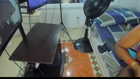 DAYANITA online show from 01-11-25, 07:05