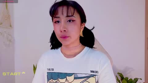 Snapshot of evelyn_chelle chatting on 01-26-25, 03:38 Im Eve or Chelle Next Stream 191224 online show from 01-26-25, 03:38