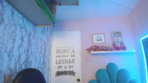 Juliana online show from 03-02-25, 01:15