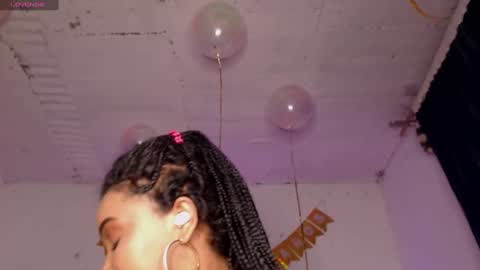 Evelyn Sandoval online show from 12-05-24, 03:15