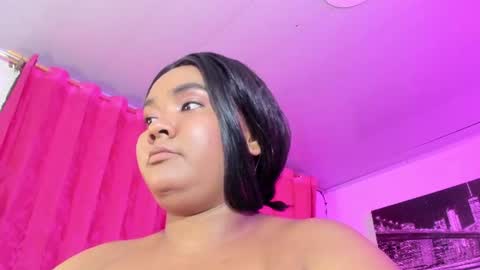 Snapshot of evelyn_sandoval chatting on 06-23-26, 01:58 Evelyn Sandoval online show from 06-23-26, 01:58