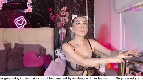 EvelynaGrey online show from 05-18-26, 04:18