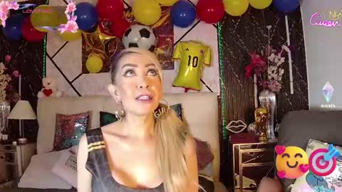Snapshot of evelynagrey chatting on 06-25-26, 08:19 EvelynaGrey online show from 06-25-26, 08:19