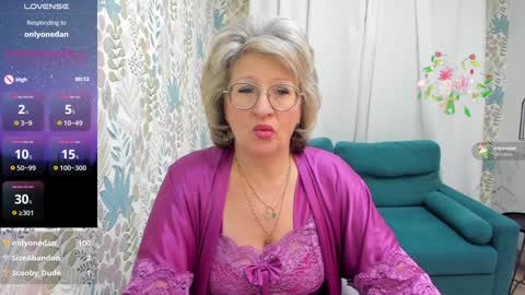 Evelyn online show from 12-18-24, 08:20
