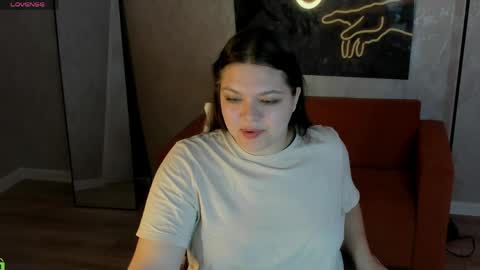 Evelyne Loo online show from 04-27-26, 01:14