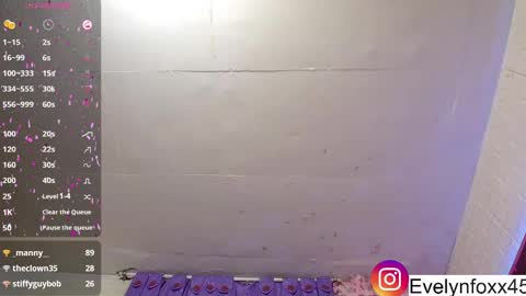 Snapshot of evelynfox_xx chatting on 02-27-25, 07:34 evelyn Foxx new account online show from 02-27-25, 07:34